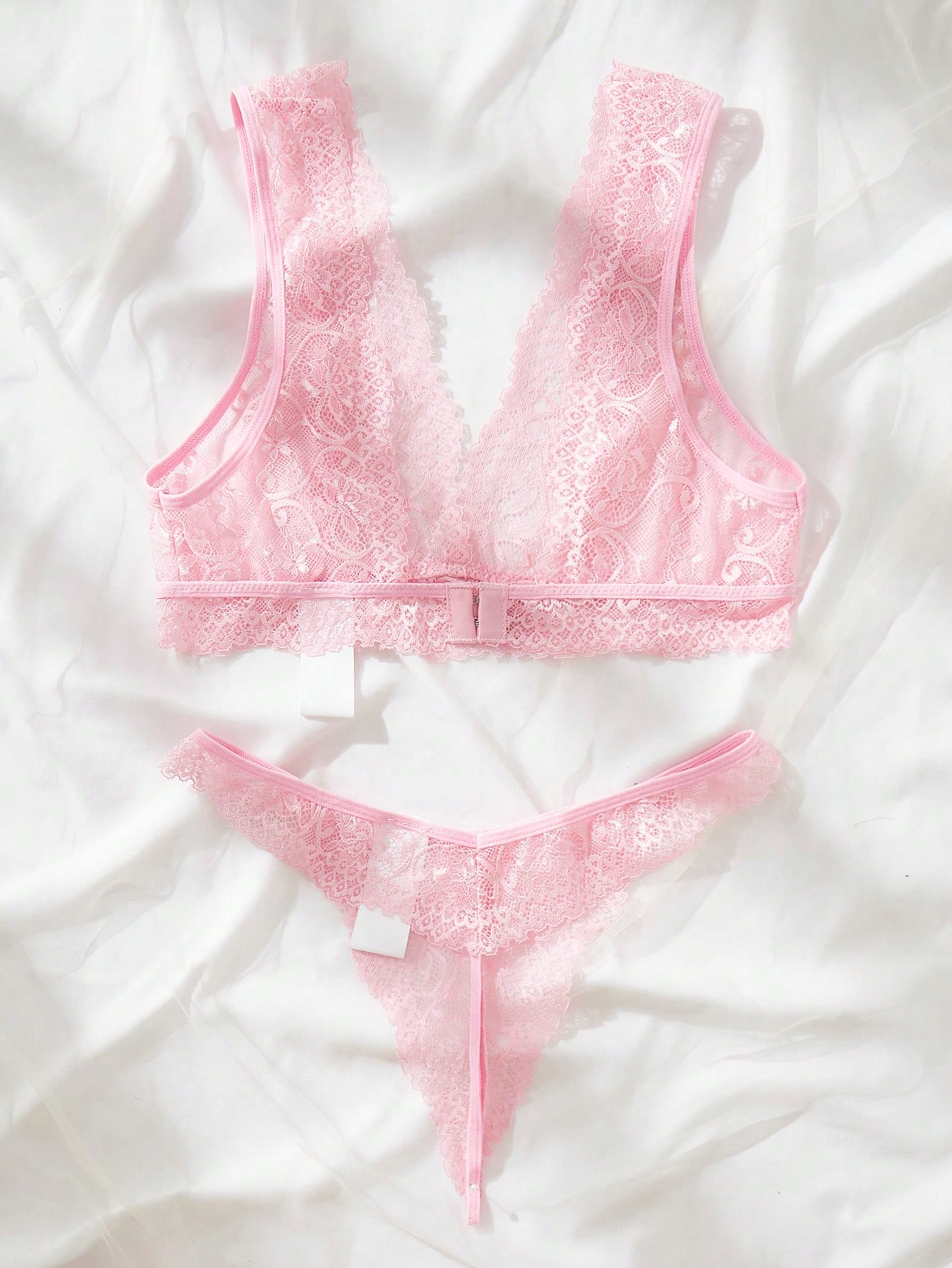 طقم لانجري وردي من الدانتيل ال - مراجعة Lace Bralette Set وسعره